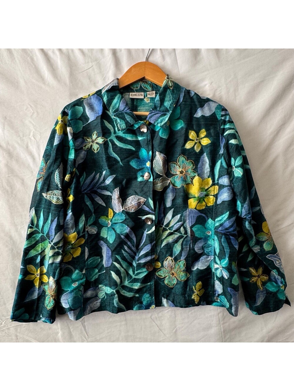 Chico's Shirt 2 Green Silk Floral Embroidered Beaded Tropical Button Down